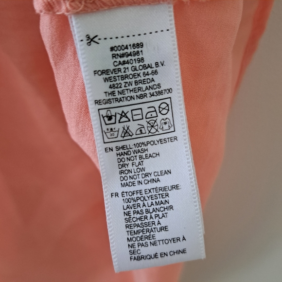 Coral back bow beaded top - Picture 4 of 4